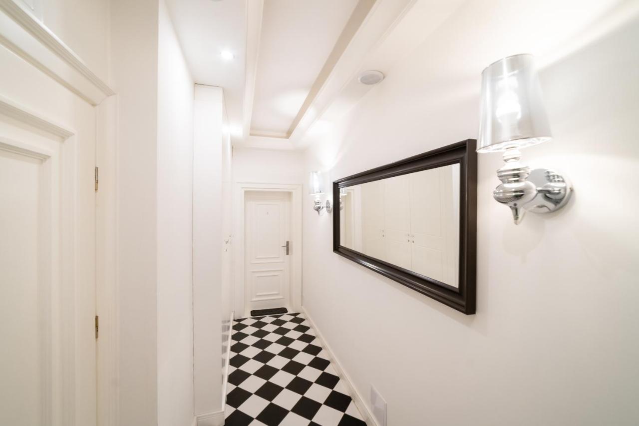 Apartamenty Pod Zegarem Mikołajki Ngoại thất bức ảnh